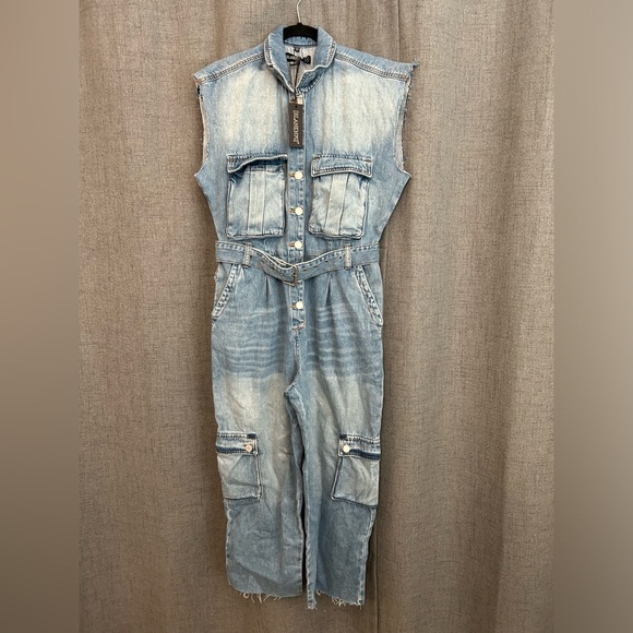 NWT BLANKNYC Sleeveless Denim Cargo Jumpsuit Size Small - Picture 5 of 9